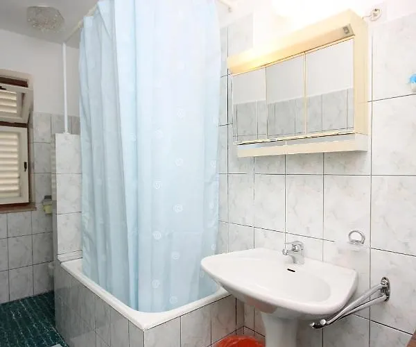 Apartament By The Sea Kampor, Rab - 5058 Kampor